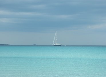 ship-at-sea-1390716.jpg
